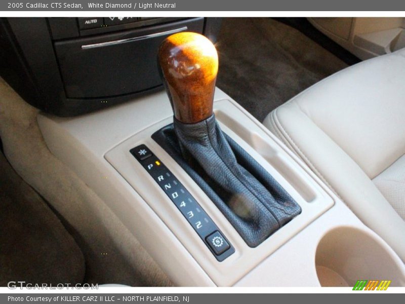 White Diamond / Light Neutral 2005 Cadillac CTS Sedan