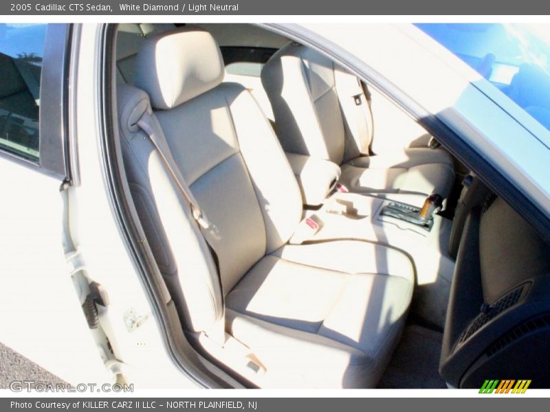 White Diamond / Light Neutral 2005 Cadillac CTS Sedan