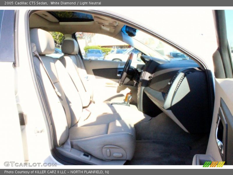 White Diamond / Light Neutral 2005 Cadillac CTS Sedan