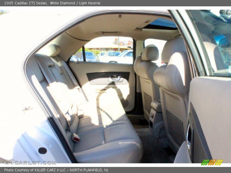 White Diamond / Light Neutral 2005 Cadillac CTS Sedan