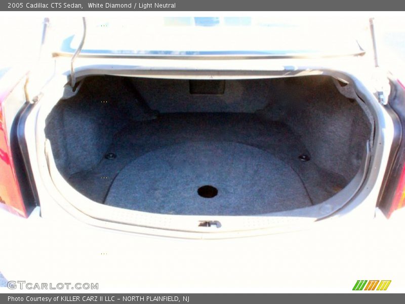 White Diamond / Light Neutral 2005 Cadillac CTS Sedan