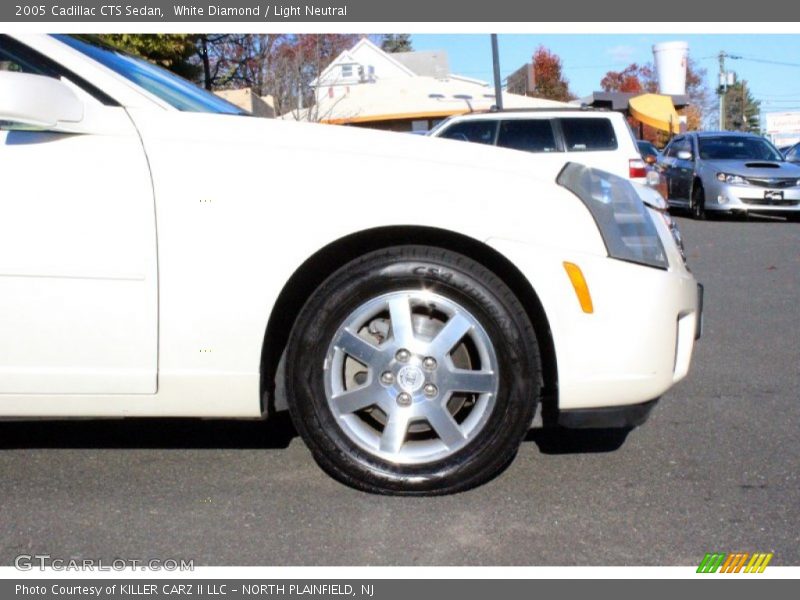 White Diamond / Light Neutral 2005 Cadillac CTS Sedan