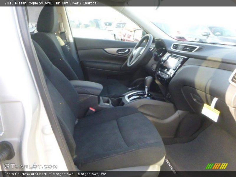 Brilliant Silver / Charcoal 2015 Nissan Rogue SV AWD