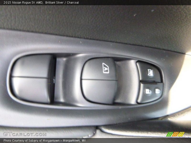 Brilliant Silver / Charcoal 2015 Nissan Rogue SV AWD