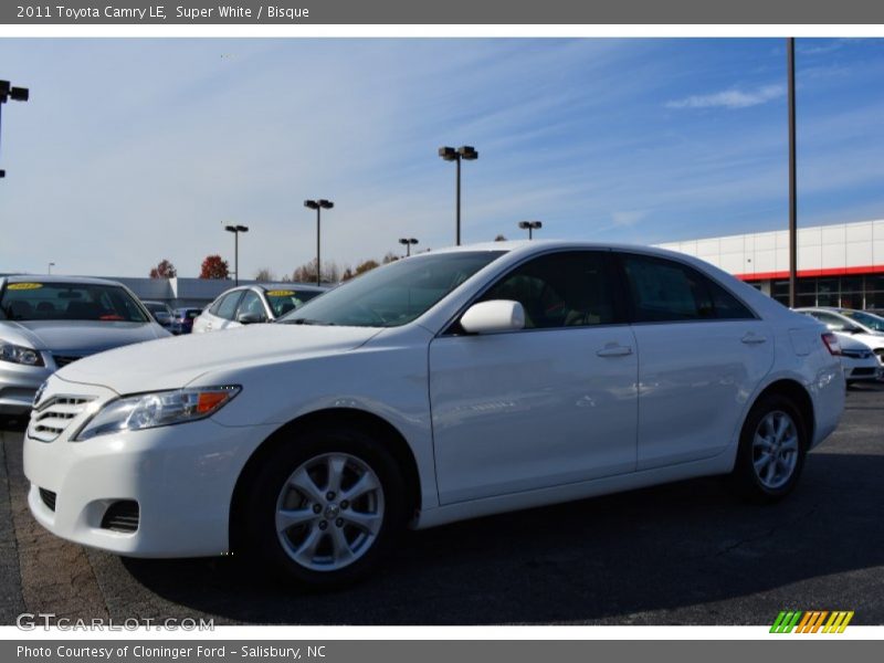 Super White / Bisque 2011 Toyota Camry LE