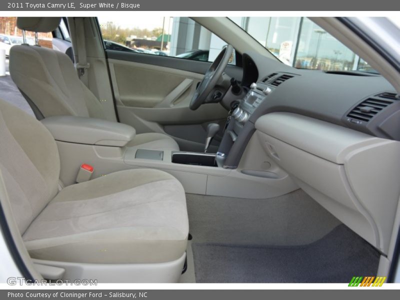 Super White / Bisque 2011 Toyota Camry LE