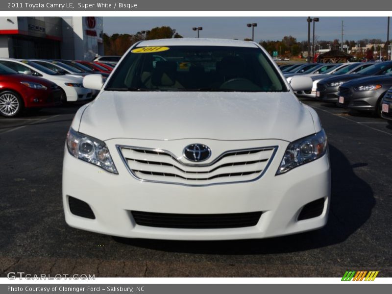 Super White / Bisque 2011 Toyota Camry LE