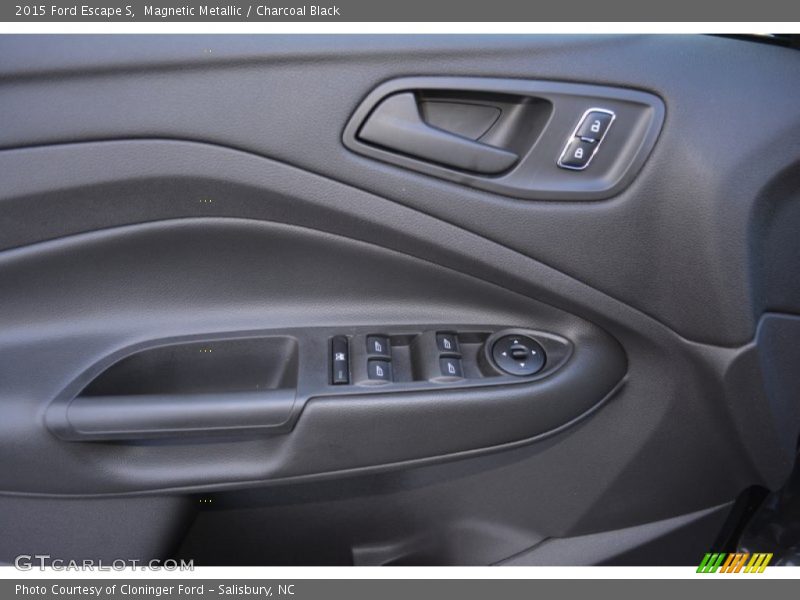 Magnetic Metallic / Charcoal Black 2015 Ford Escape S