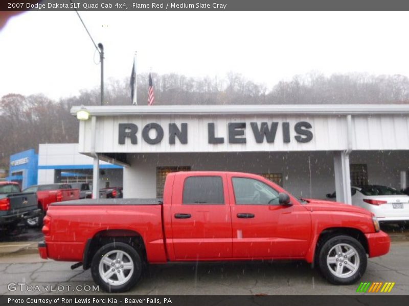 Flame Red / Medium Slate Gray 2007 Dodge Dakota SLT Quad Cab 4x4
