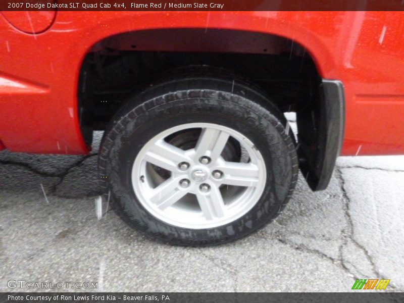 Flame Red / Medium Slate Gray 2007 Dodge Dakota SLT Quad Cab 4x4