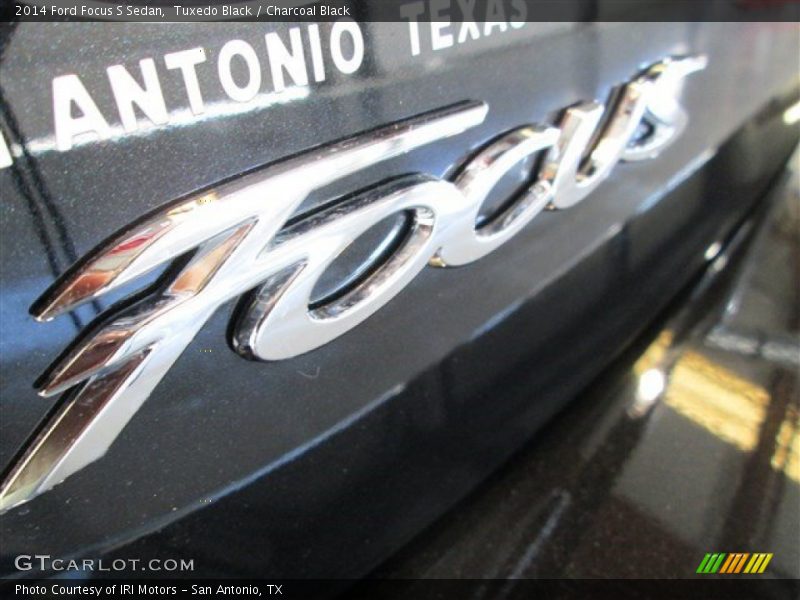 Tuxedo Black / Charcoal Black 2014 Ford Focus S Sedan