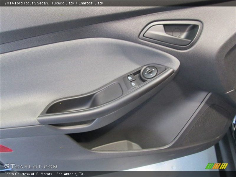 Tuxedo Black / Charcoal Black 2014 Ford Focus S Sedan