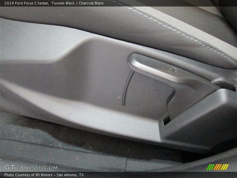 Tuxedo Black / Charcoal Black 2014 Ford Focus S Sedan