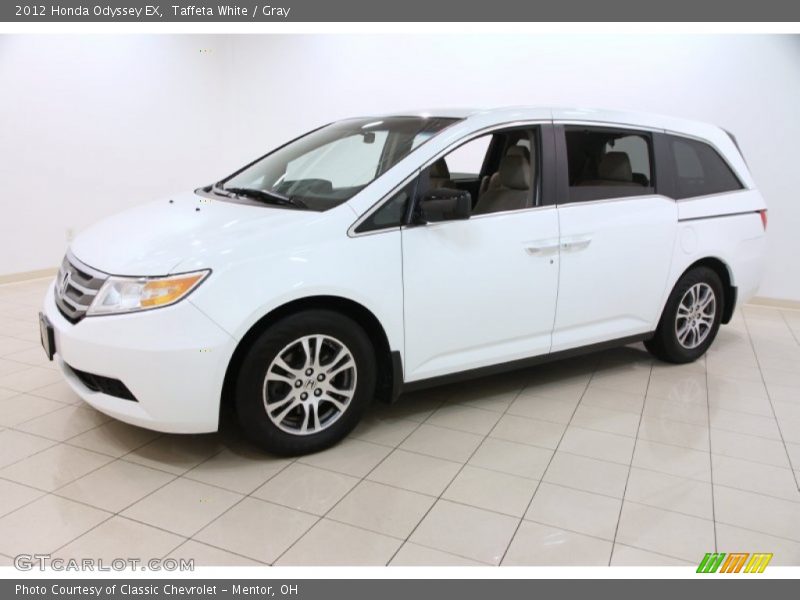 Front 3/4 View of 2012 Odyssey EX