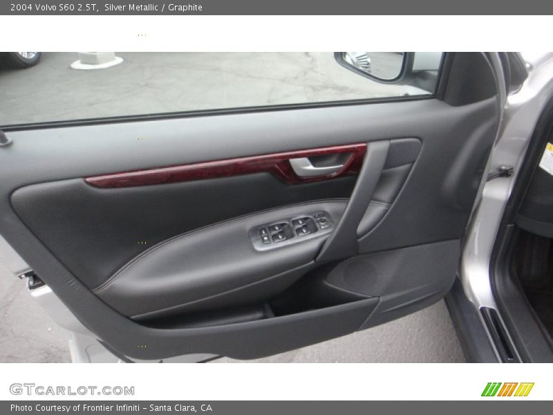 Silver Metallic / Graphite 2004 Volvo S60 2.5T