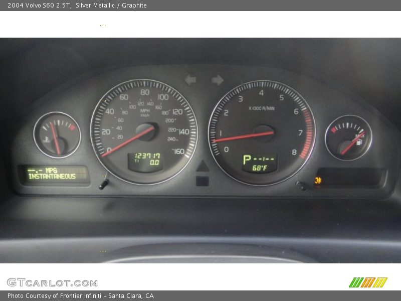 Silver Metallic / Graphite 2004 Volvo S60 2.5T