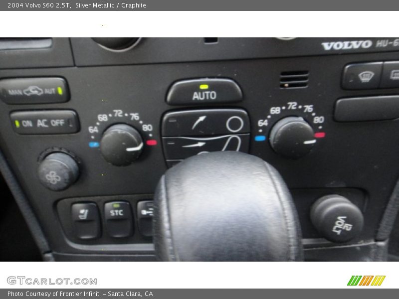Silver Metallic / Graphite 2004 Volvo S60 2.5T