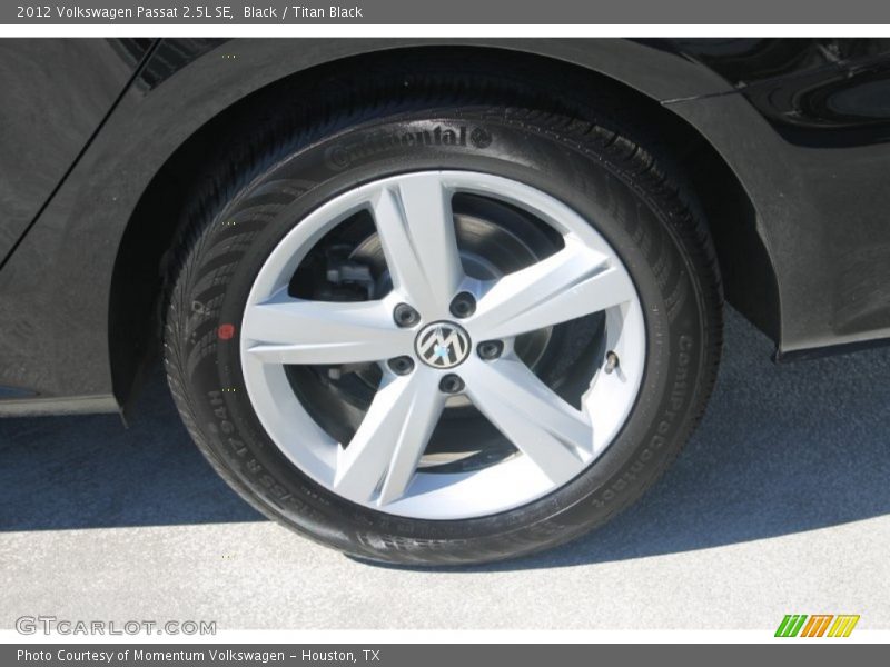 Black / Titan Black 2012 Volkswagen Passat 2.5L SE