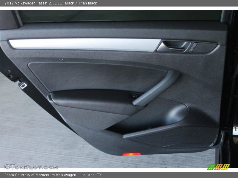 Black / Titan Black 2012 Volkswagen Passat 2.5L SE
