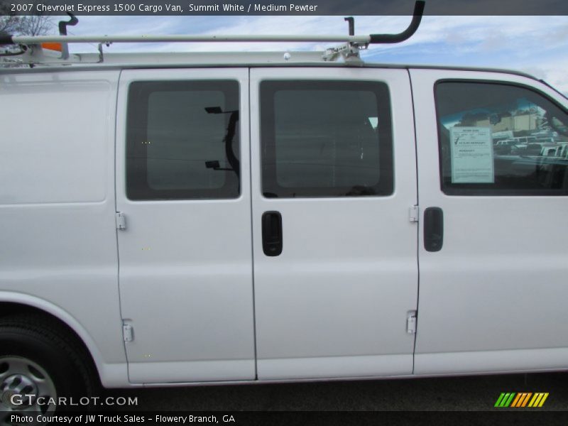 Summit White / Medium Pewter 2007 Chevrolet Express 1500 Cargo Van