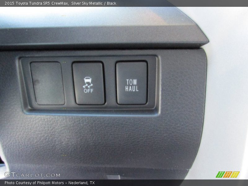 Silver Sky Metallic / Black 2015 Toyota Tundra SR5 CrewMax
