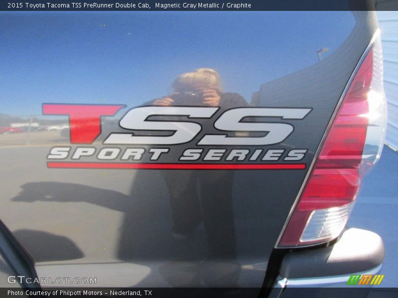 Magnetic Gray Metallic / Graphite 2015 Toyota Tacoma TSS PreRunner Double Cab