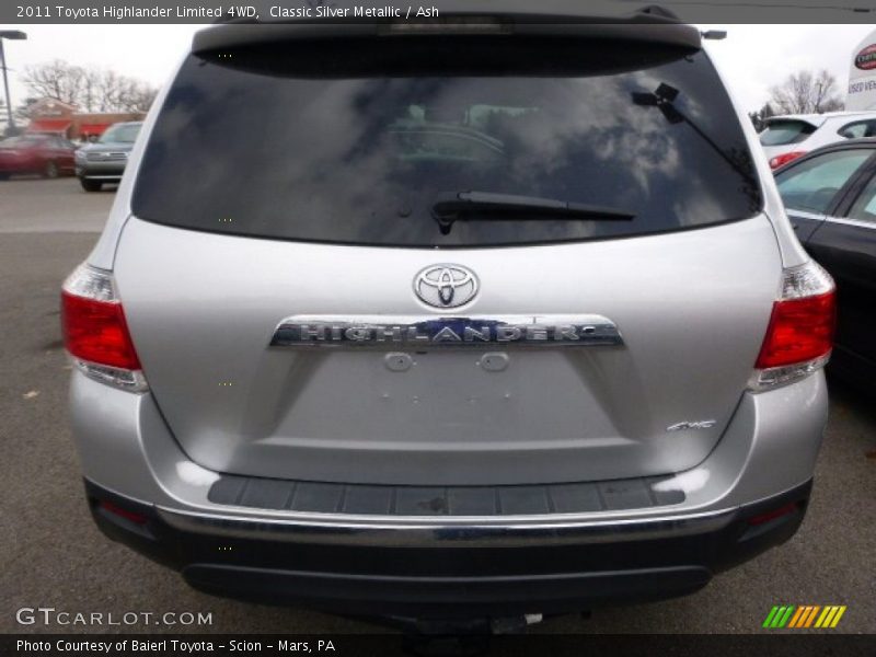 Classic Silver Metallic / Ash 2011 Toyota Highlander Limited 4WD