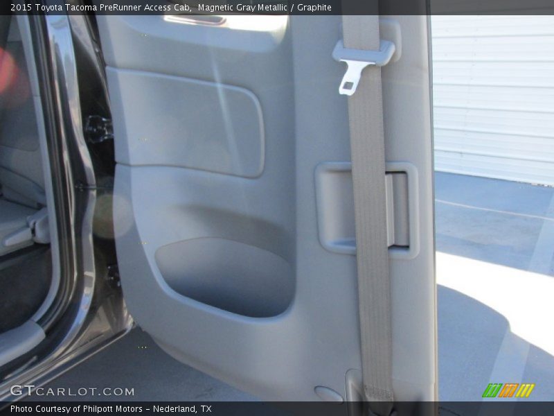 Magnetic Gray Metallic / Graphite 2015 Toyota Tacoma PreRunner Access Cab