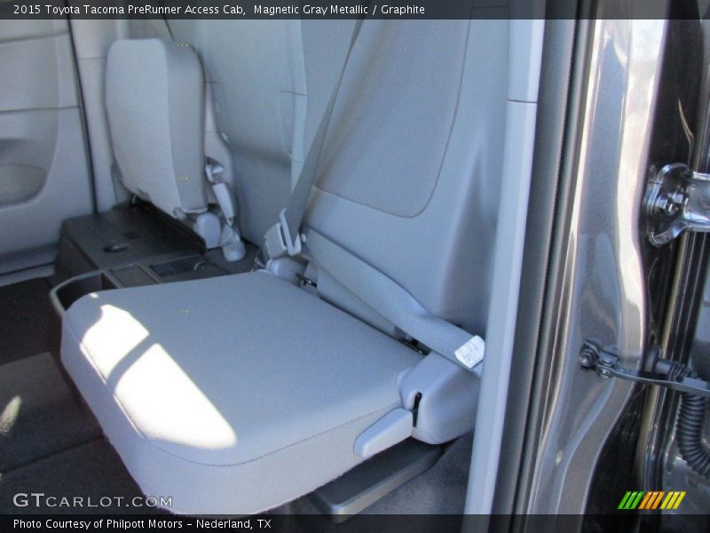 Magnetic Gray Metallic / Graphite 2015 Toyota Tacoma PreRunner Access Cab