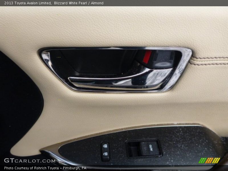 Blizzard White Pearl / Almond 2013 Toyota Avalon Limited