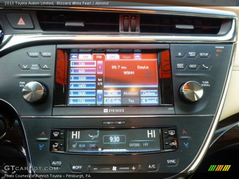 Blizzard White Pearl / Almond 2013 Toyota Avalon Limited