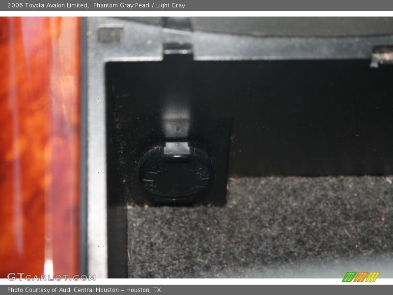 Phantom Gray Pearl / Light Gray 2006 Toyota Avalon Limited