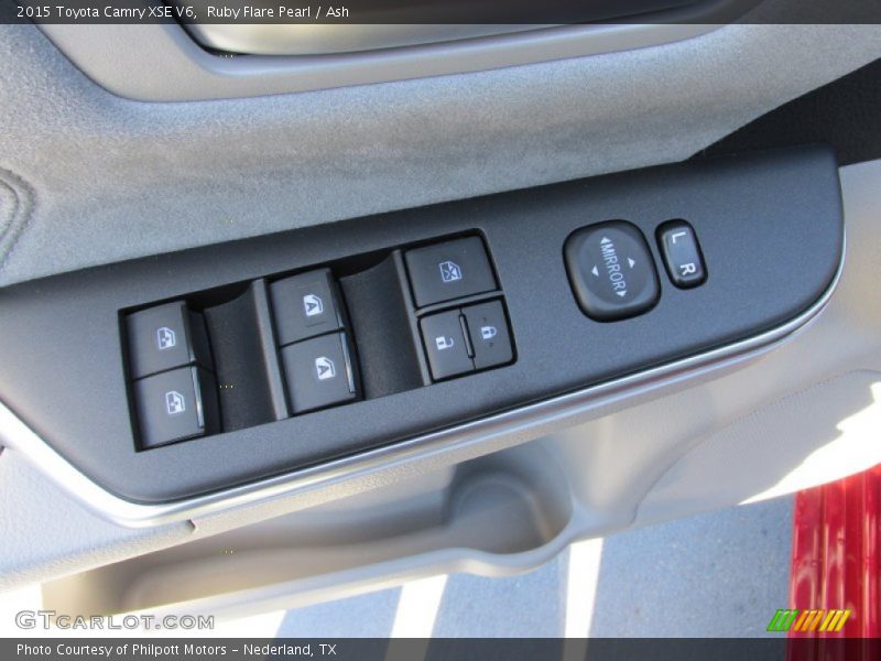 Controls of 2015 Camry XSE V6