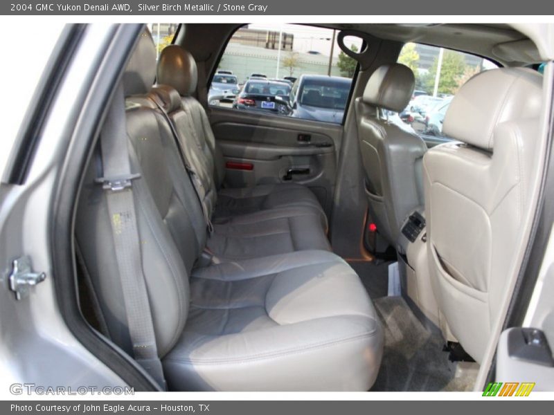 Silver Birch Metallic / Stone Gray 2004 GMC Yukon Denali AWD