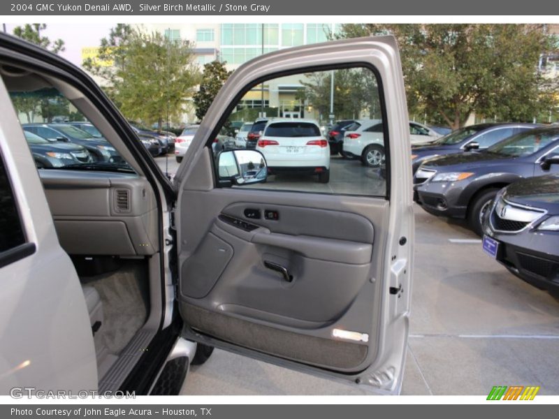 Silver Birch Metallic / Stone Gray 2004 GMC Yukon Denali AWD