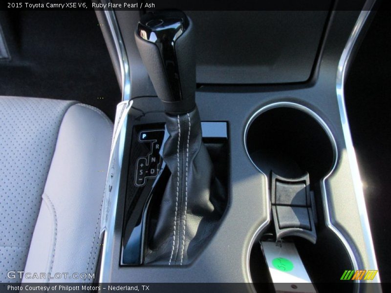  2015 Camry XSE V6 6 Speed ECT-i Automatic Shifter