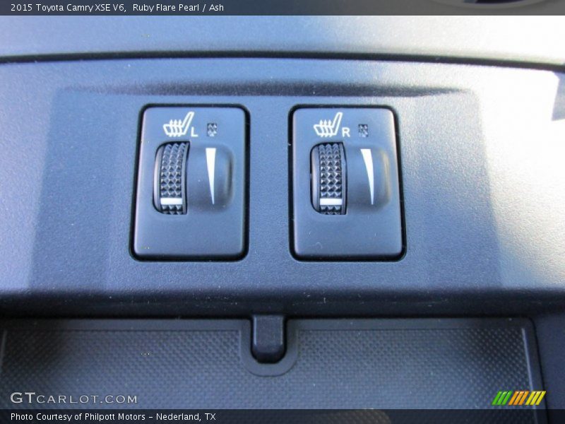Controls of 2015 Camry XSE V6