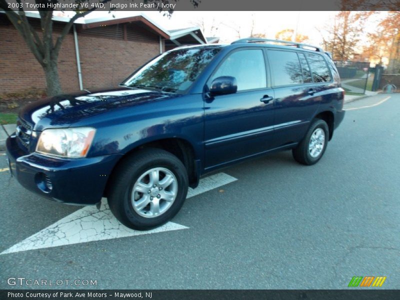 Indigo Ink Pearl / Ivory 2003 Toyota Highlander V6 4WD