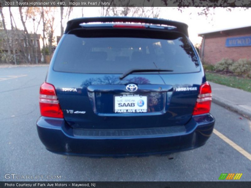 Indigo Ink Pearl / Ivory 2003 Toyota Highlander V6 4WD