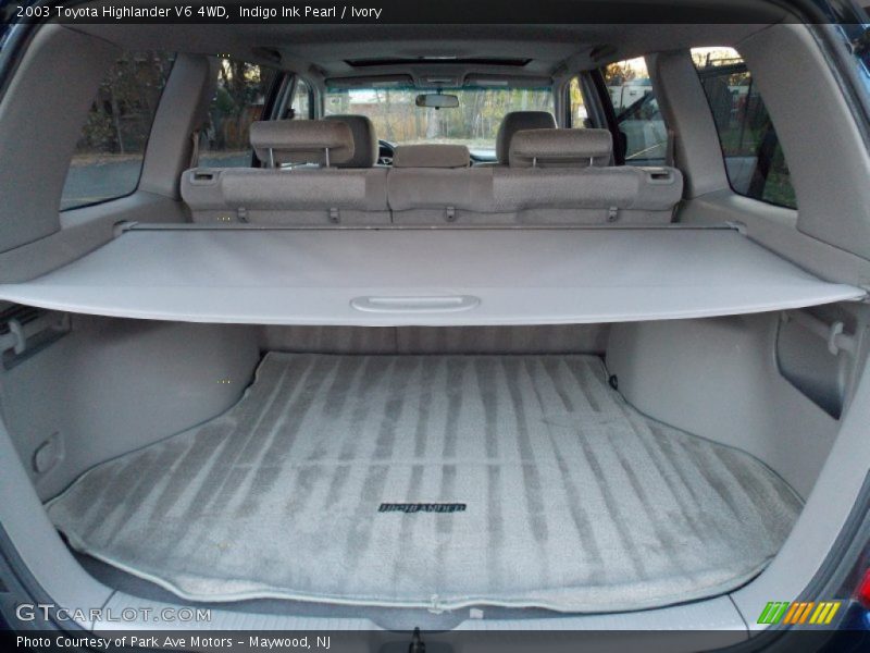  2003 Highlander V6 4WD Trunk