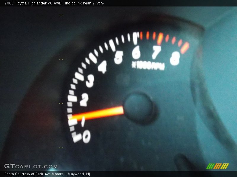 Indigo Ink Pearl / Ivory 2003 Toyota Highlander V6 4WD