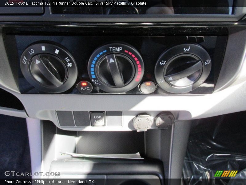 Silver Sky Metallic / Graphite 2015 Toyota Tacoma TSS PreRunner Double Cab