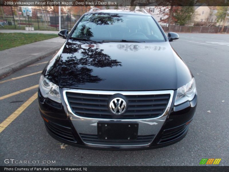 Deep Black / Deep Black 2009 Volkswagen Passat Komfort Wagon