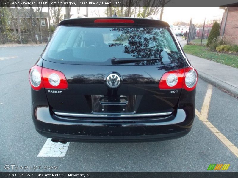 Deep Black / Deep Black 2009 Volkswagen Passat Komfort Wagon