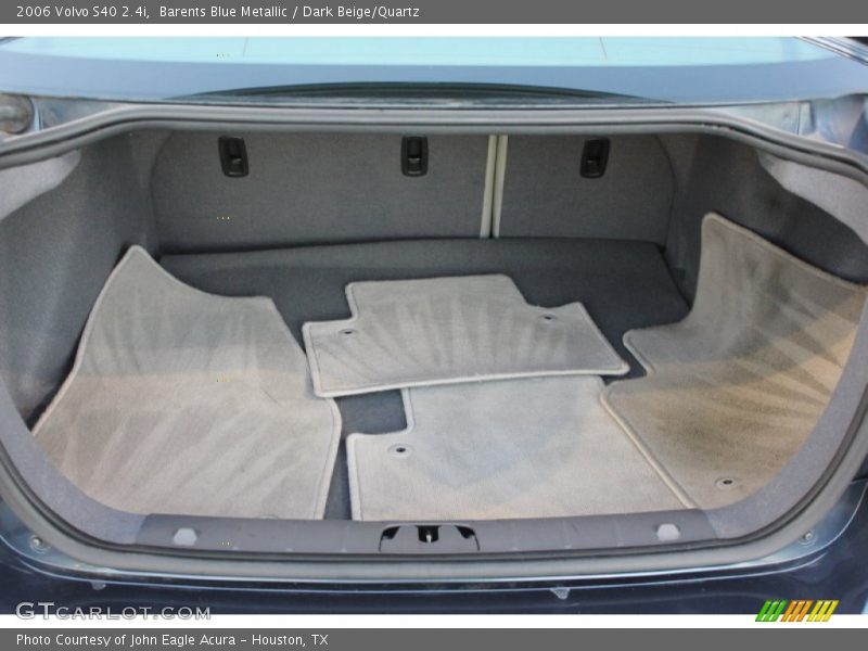 Barents Blue Metallic / Dark Beige/Quartz 2006 Volvo S40 2.4i