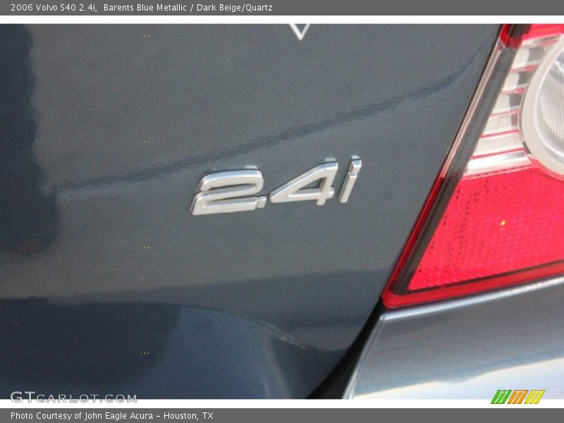 Barents Blue Metallic / Dark Beige/Quartz 2006 Volvo S40 2.4i