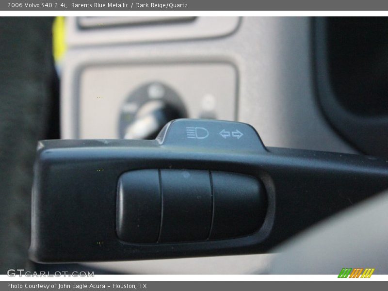 Barents Blue Metallic / Dark Beige/Quartz 2006 Volvo S40 2.4i