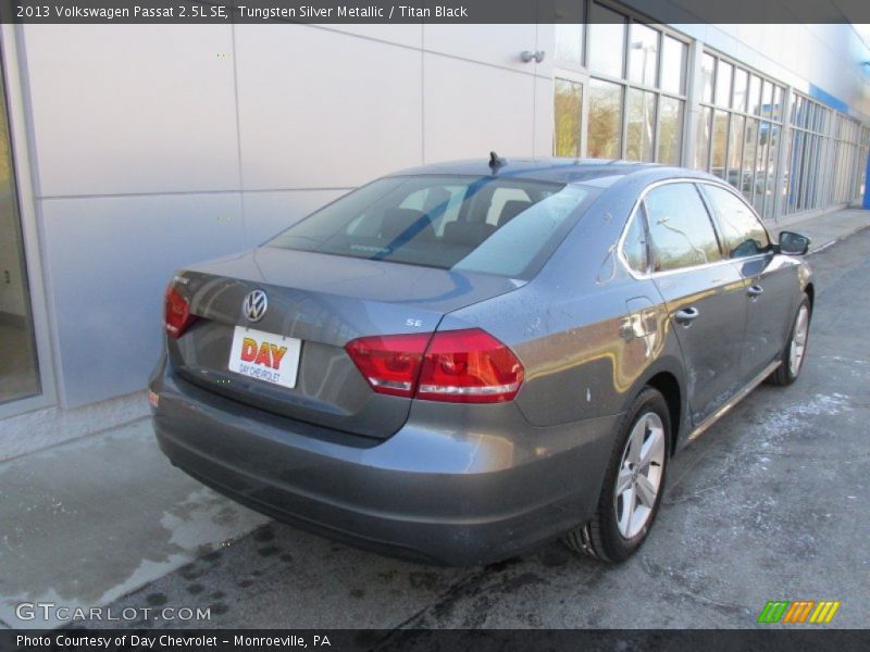 Tungsten Silver Metallic / Titan Black 2013 Volkswagen Passat 2.5L SE