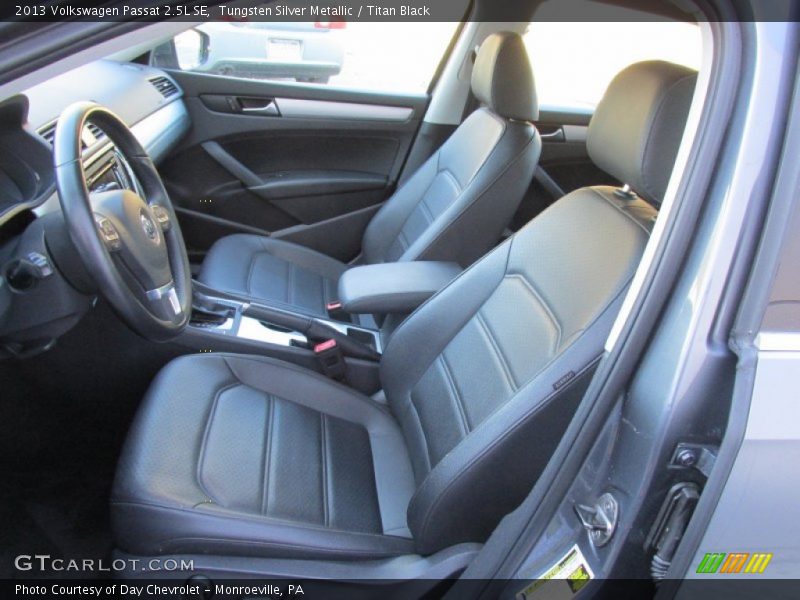 Tungsten Silver Metallic / Titan Black 2013 Volkswagen Passat 2.5L SE