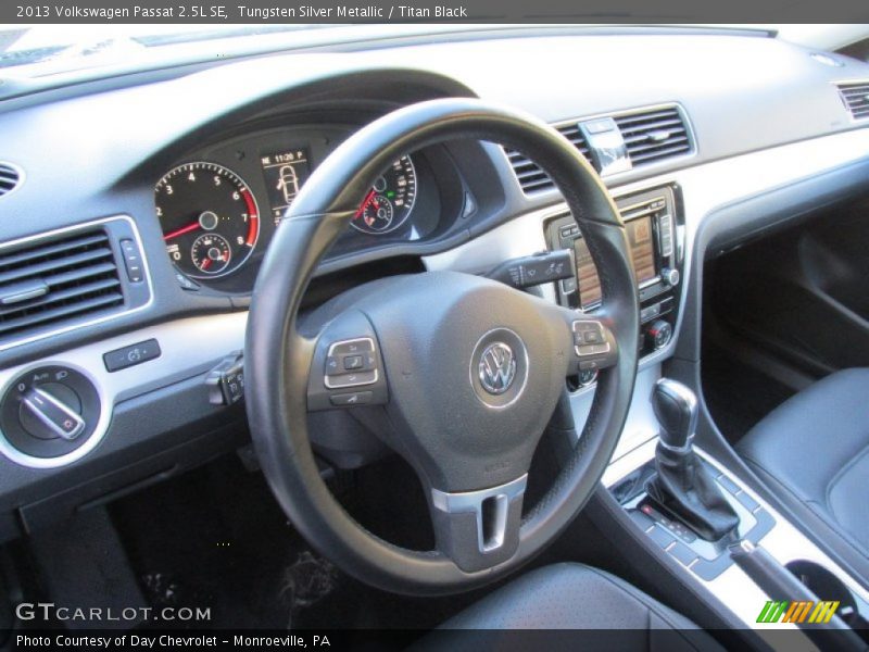 Tungsten Silver Metallic / Titan Black 2013 Volkswagen Passat 2.5L SE